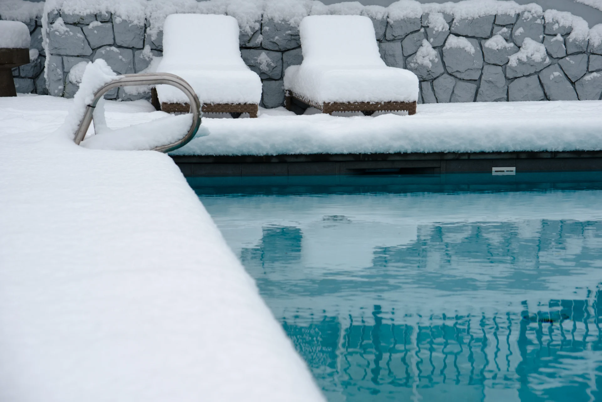 Préparer sa piscine pour l’hiver - Astuces & Conseils